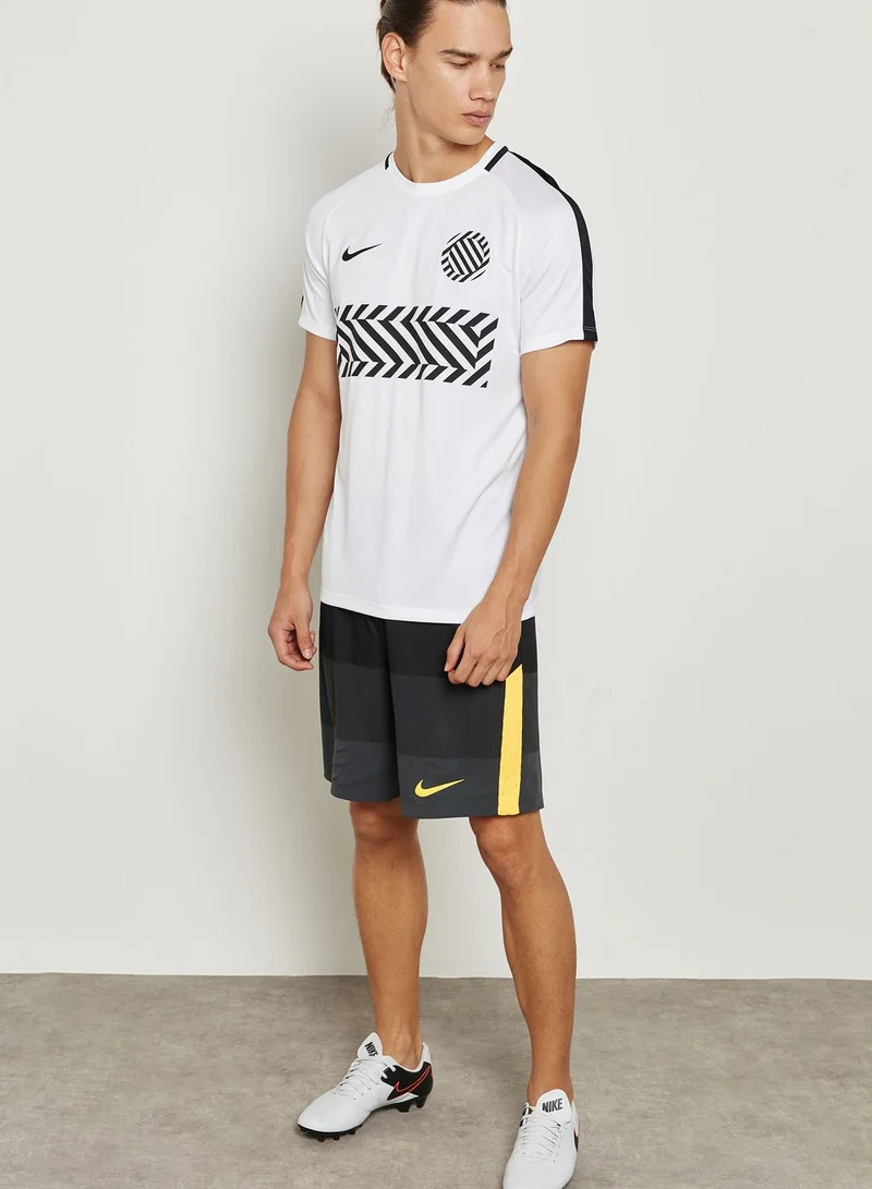 Nike AeroSwift Strike Shorts