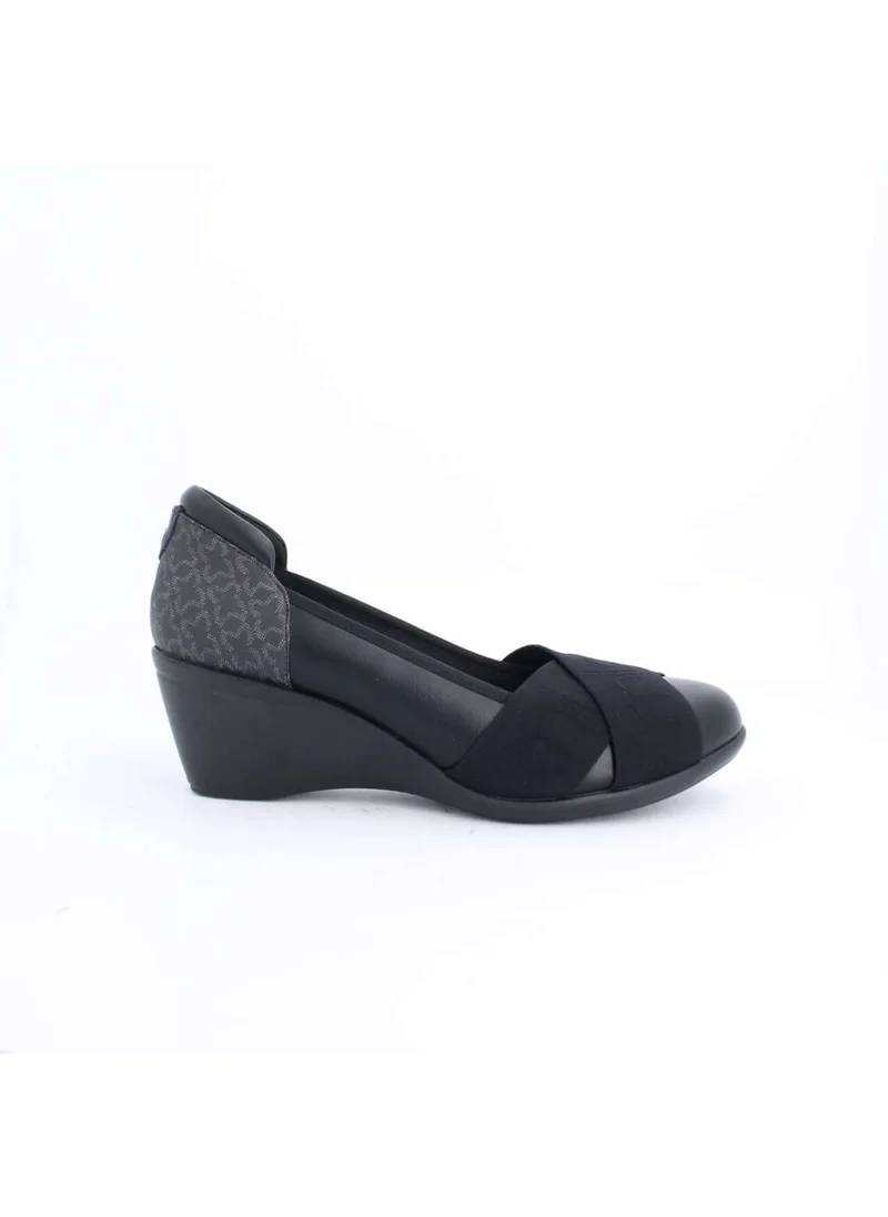 ميلانو ALEXIEUPD Classic Pumps