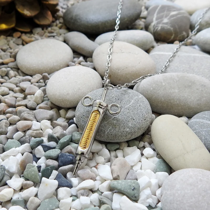 Chavin Syringe Injector Doctor Steel Women's Necklace EI91