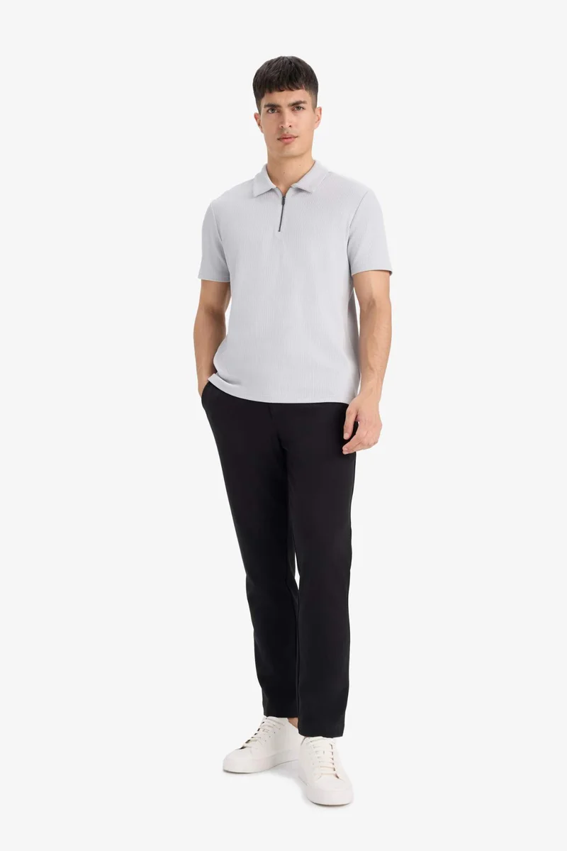 ديفاكتو Regular Fit Half Zip Pleated Polo T-Shirt