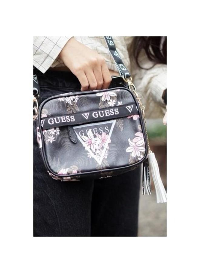 Guess Abey Small Hobo Bag for Women, -black - Image 2