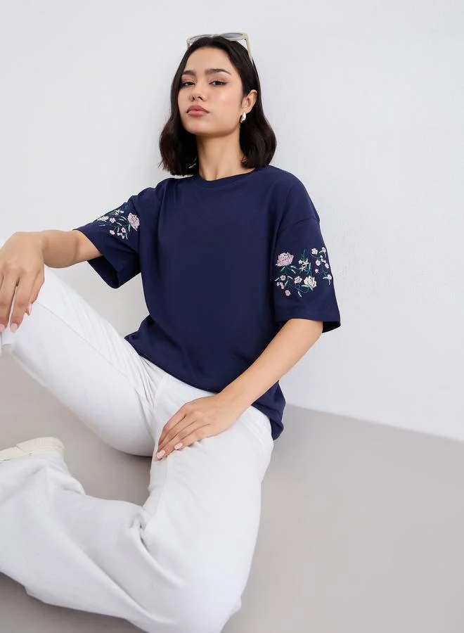 Styli Styli Embroidered Detail Round Neck Oversized T-Shirt