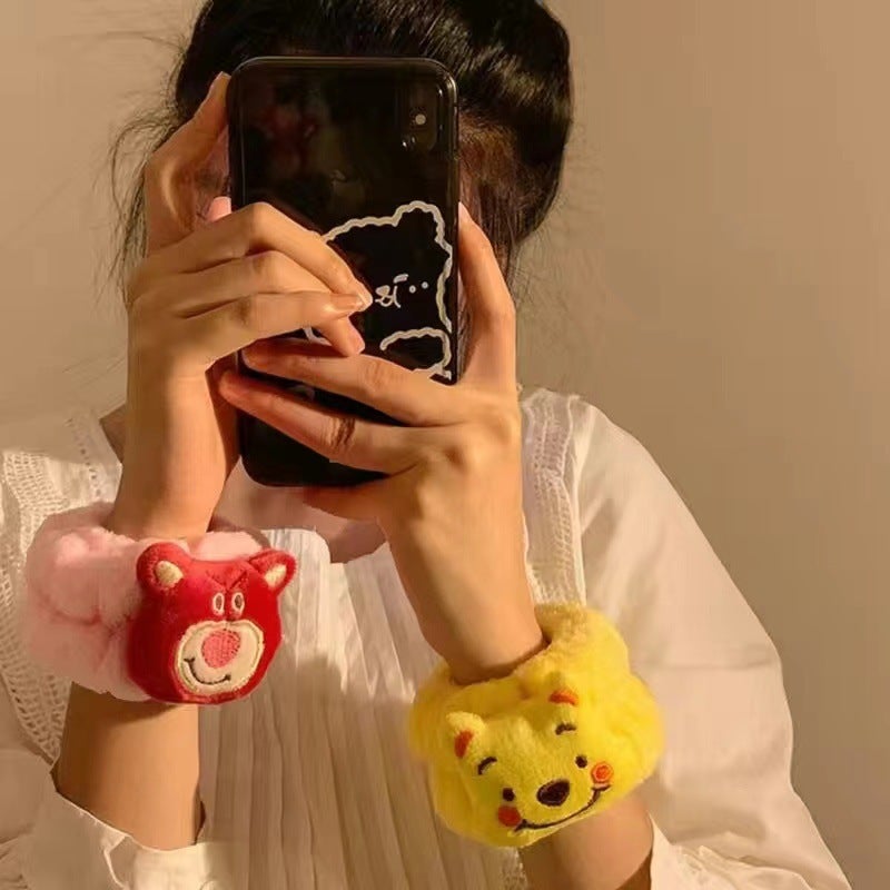 Generic Rabbit face wash wrist strap cartoon wash anti-drip anti-moisture cuff cute wrist strap waterproof wrist strap absorbent hair band Pooh Bear + Strawberry bear/1 each