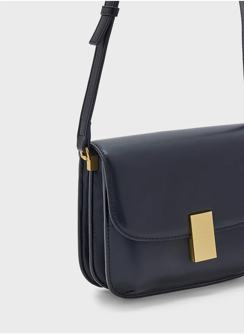 مانجو Crossbody Bag With Metal Closure