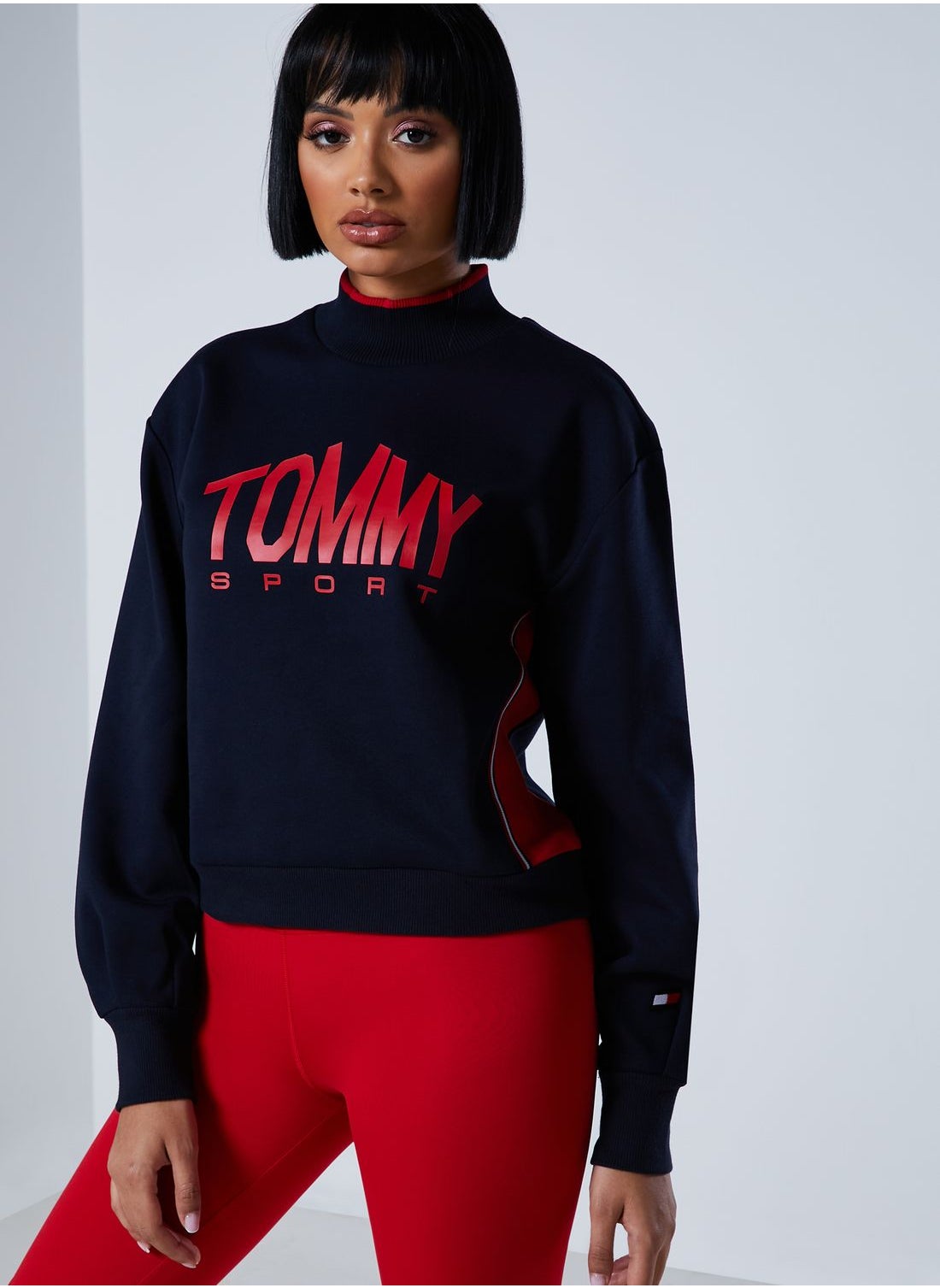 Tommy hilfiger cropped on sale sweatshirt