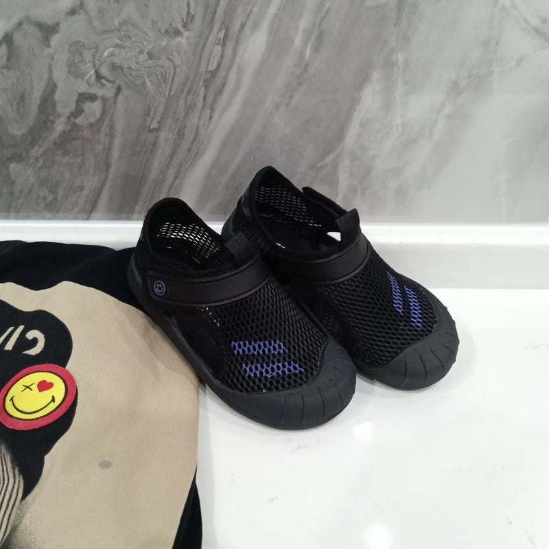 2023 Children'S Mesh Closed Toe Sandals Boys Velcro Sports Sandals Girls Soft Bottom Beach Shoes - Image 1