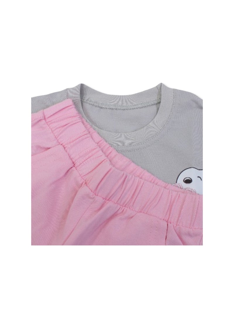 دريم بيجاما قطنية قصيرة الأكمام للبنات - رمادية اللون بطبعة سنوبي - Image 3