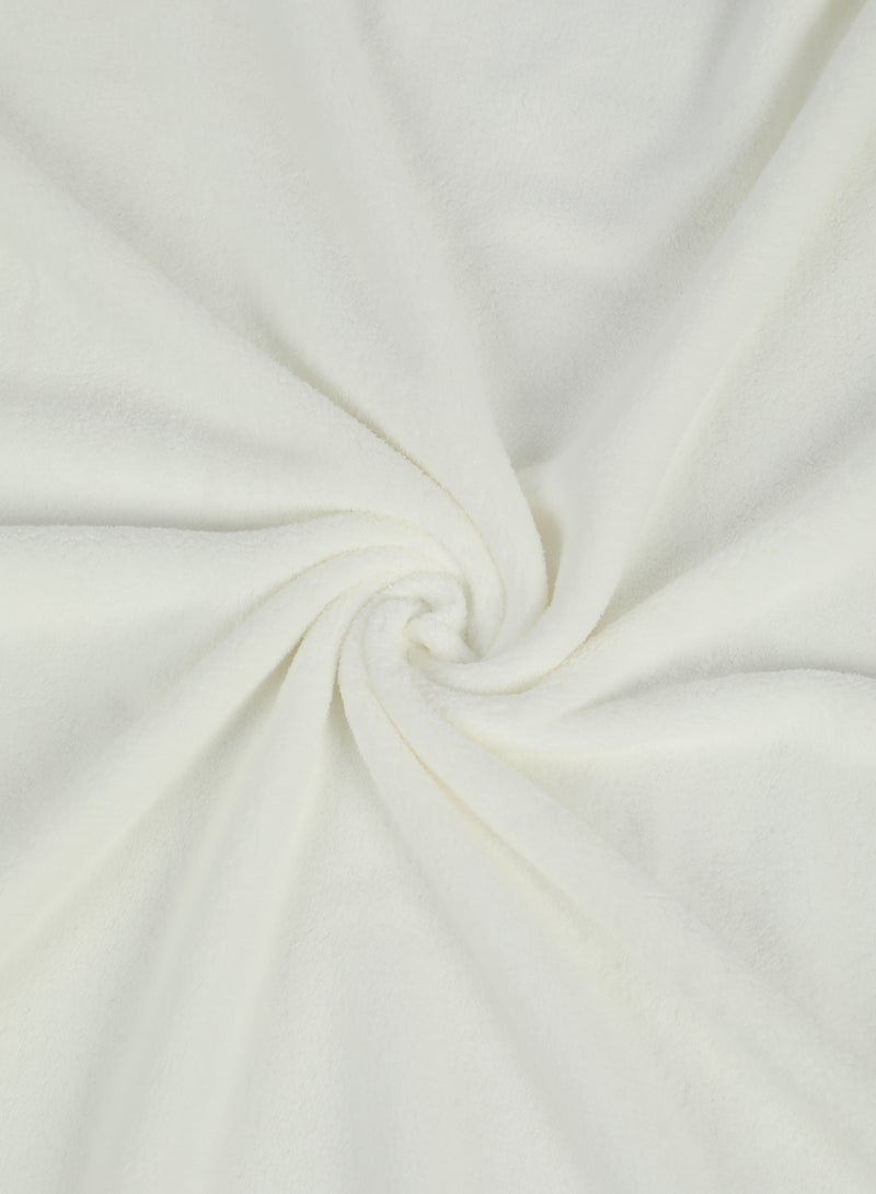 DrSleeep White Medium Bath Towel - Ultra-Soft Coral Fleece, High Water Absorption, Lightweight, and Gentle on Sensitive Skin - Quick-Dry and Durable for Everyday Use - Image 3