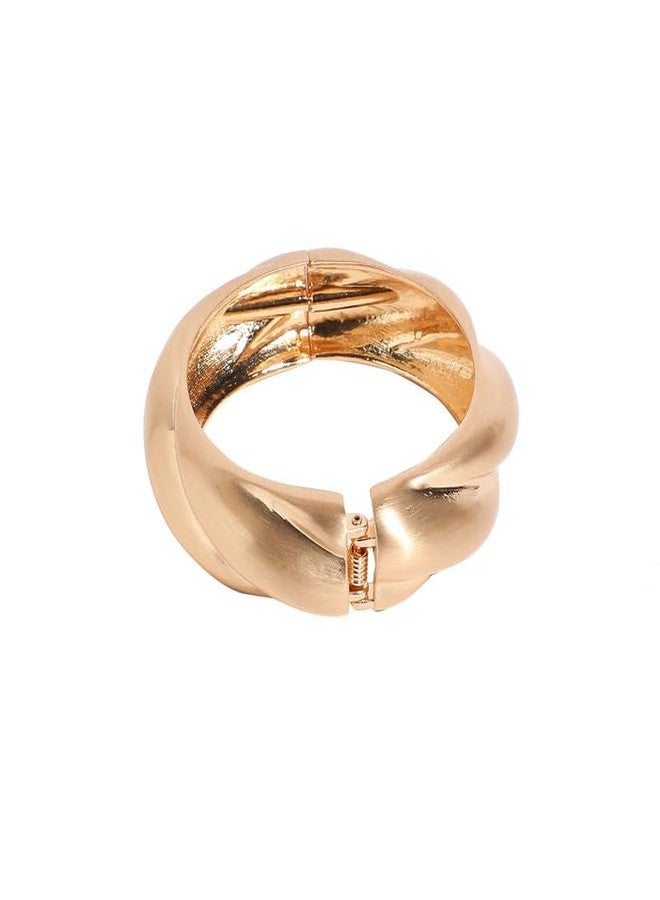 SOHI Women's Twisted Bangle Bracelet For Casual Wear | Gold Colour | Alloy Material | Adjustable Closure | Metallic Bracelet | Fashion Bracelet For Woman & Girls - Image 4