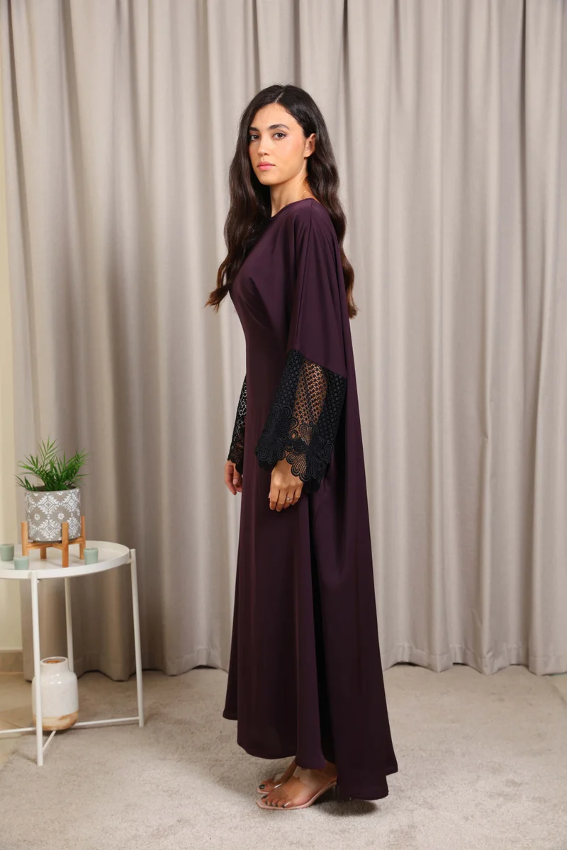 Nikias Nikias Nida Butterfly Abaya – Effortless Flow & Grace