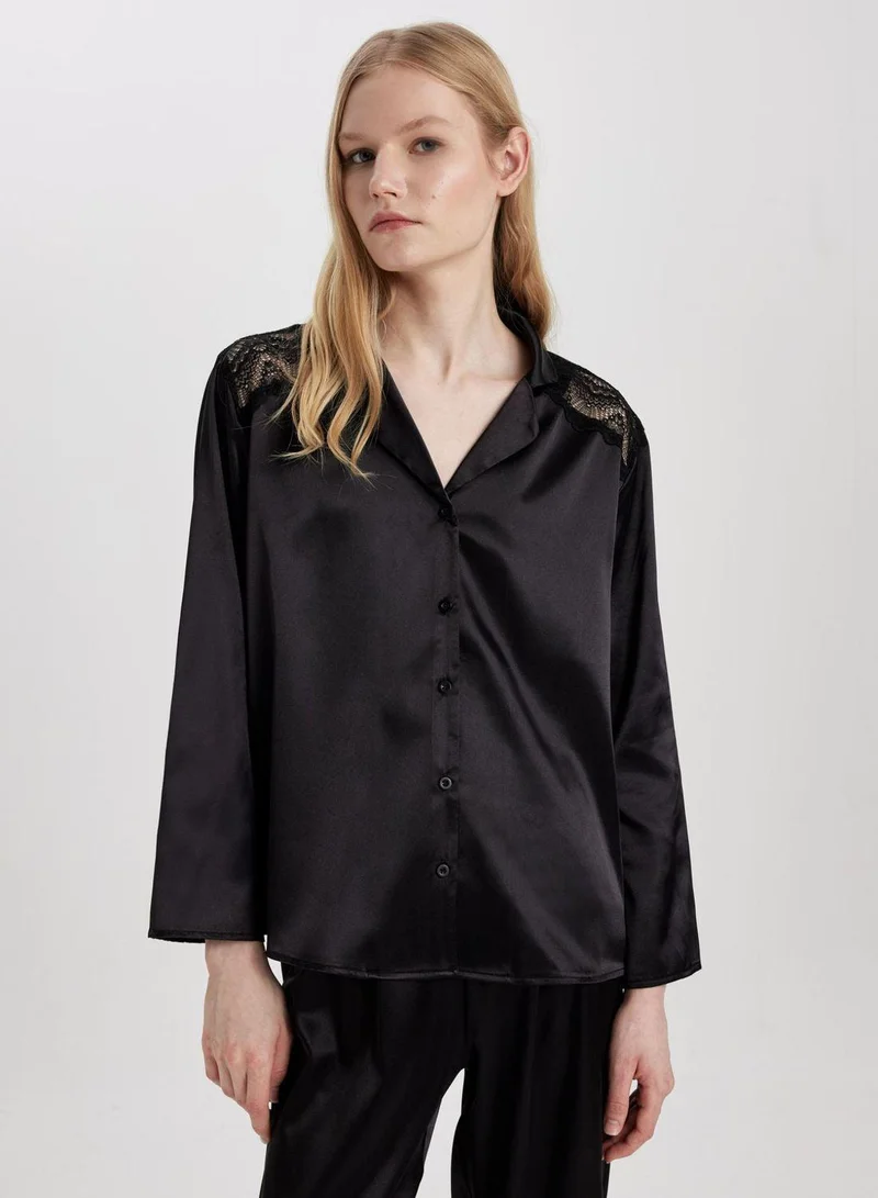 ديفاكتو بلوزة بأكمام طويلة بقصة عادية منسوجة