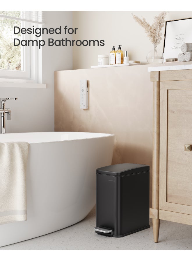 SONGMICS صندوق قمامة الحمام من سونغميكس، سعة 2.6 جالون (10 ل) صندوق قمامة صغير مع غطاء، نحيف للمساحات الصغيرة، صندوق قمامة من الفولاذ المقاوم للصدأ، إغلاق ناعم، أسود - Image 3