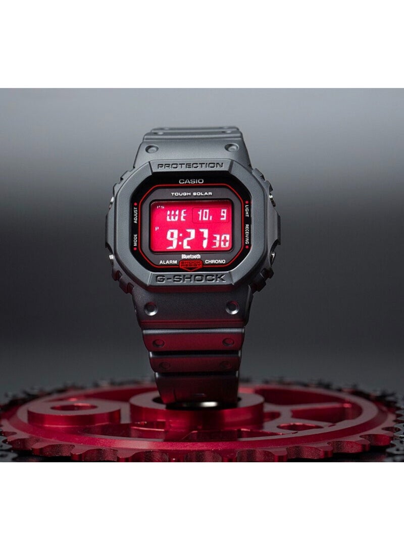 كاسيو ساعة إلكترونية بلوتوث طاقة شمسية، مقاومة للماء والصدمات، مربع صغير عتيق من CASIO "قلب قوي" - Image 3