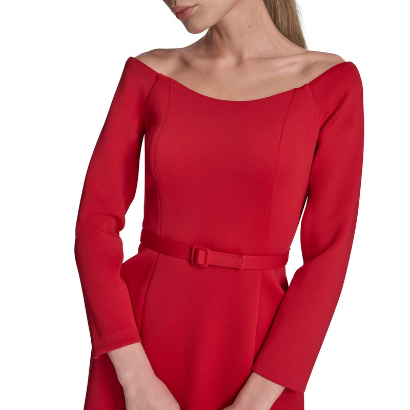 BCBG بلوزة بقبعة طويلة الأكمام للنساء من BCBG، حمراء ساخنة - Image 2