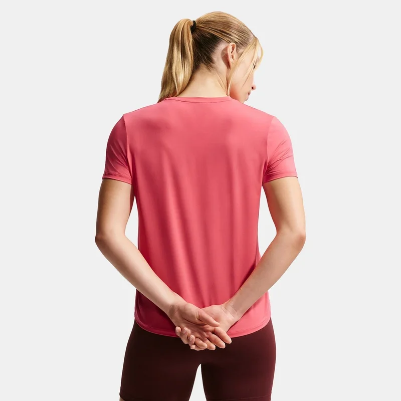 نايكي تيشيرت تدريب كلاسيكي للنساء بتقنية دراي فيت