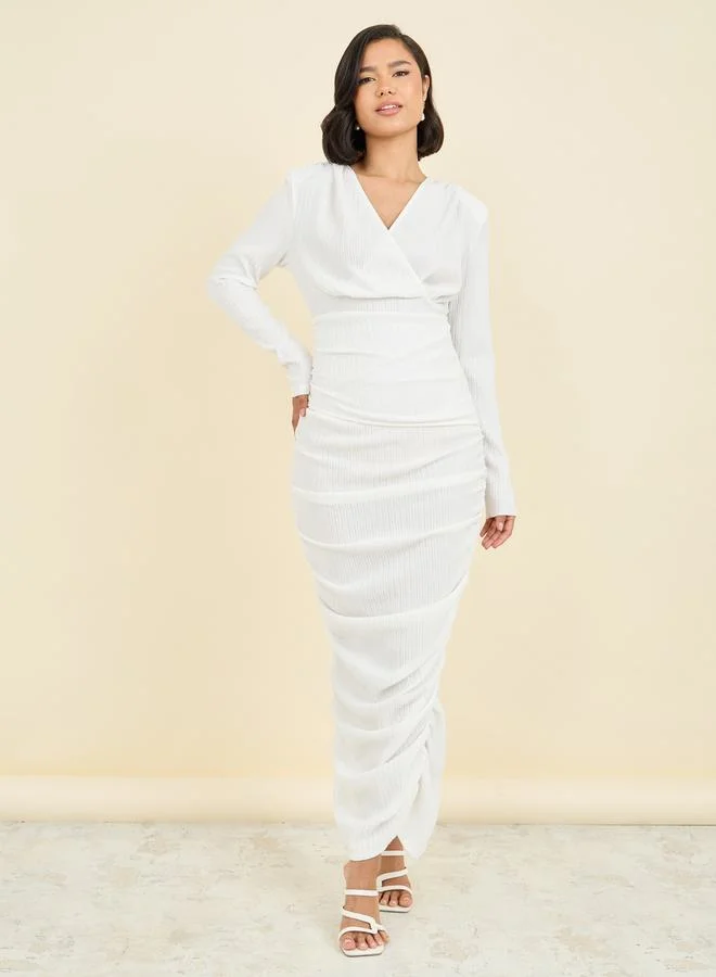 ستايلي Side Ruched Detail Bodycon Maxi Dress with Back Slit