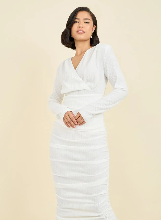 ستايلي Side Ruched Detail Bodycon Maxi Dress with Back Slit
