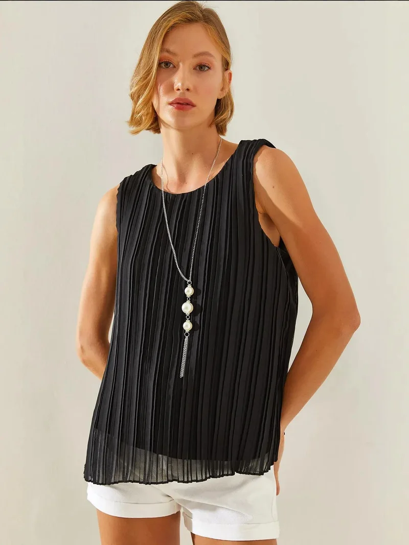 Bianco Lucci LUCCI Textured Siphon Blouse with Accessory Detail
