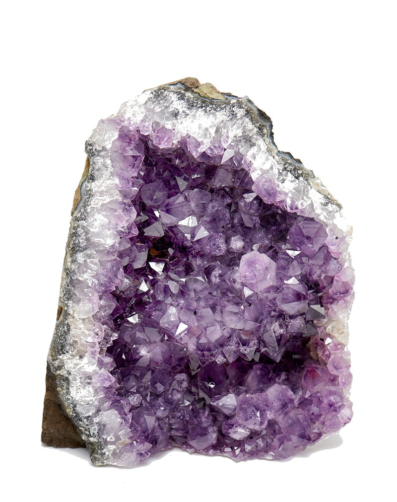SAMSARI SAMSARI 3 to 4 Lb Amethyst Crystal Geode From Uruguay  45 to 75 Height Natural Large Amethyst Cluster Rock  Crystals And Healing Stones 