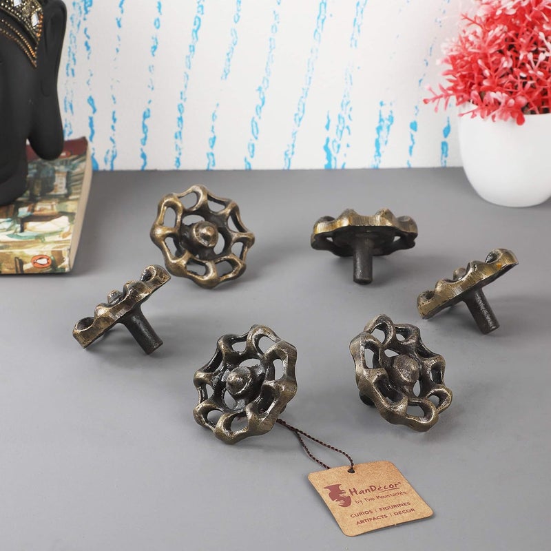 Two Moustaches Vintage Tap Wheel Design CabinetWardrobe Knobs Antique Brass Pack of 6 - Image 4