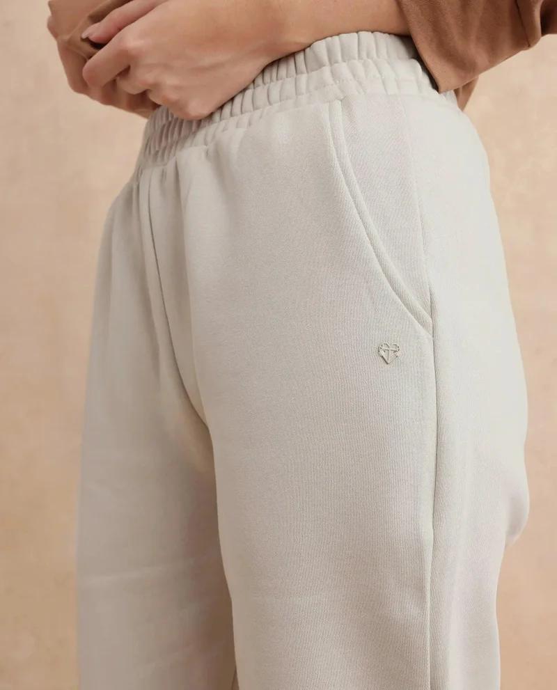 Rareism Women's Straight Fit Fleece Trackpants