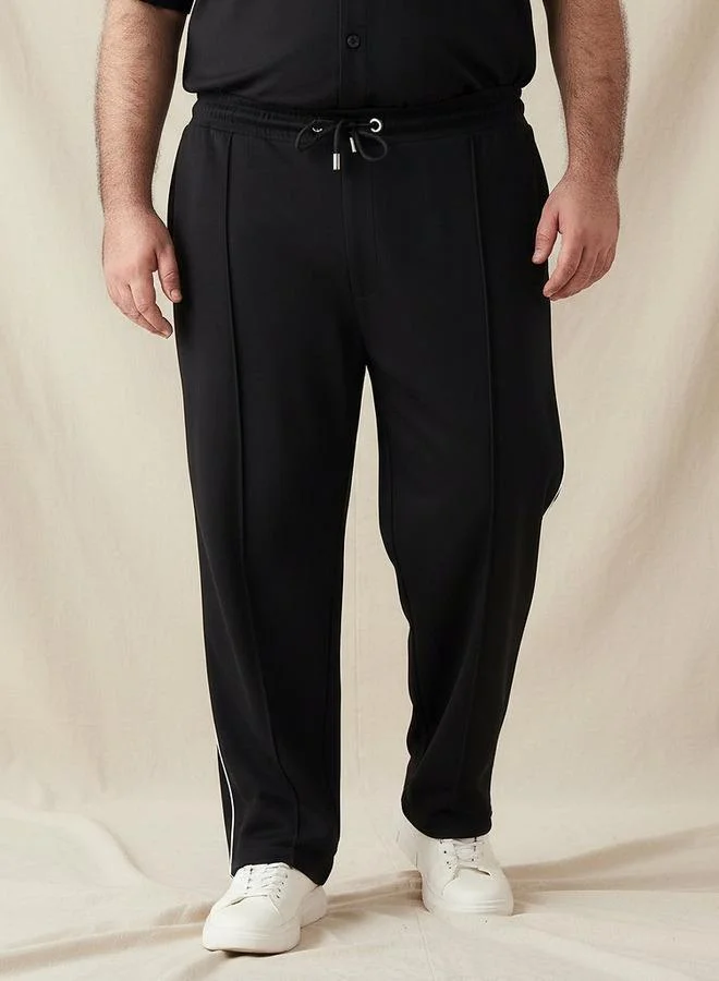 ماكسيم Men Relaxed Fit Joggers with Drawstring Closure
