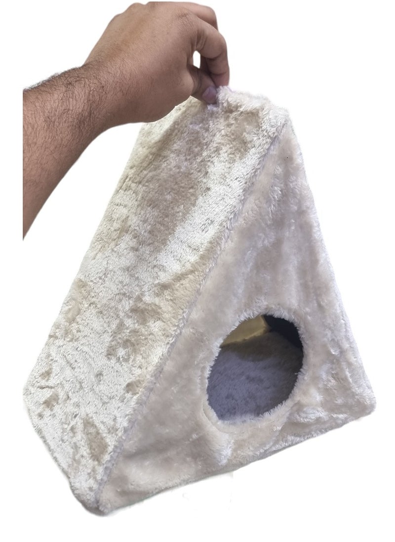 ماركة غير محددة - سرير للقطط فرو على شكل مثلث مع كرة لعب فراء ناعم وقابل للطي - Image 1