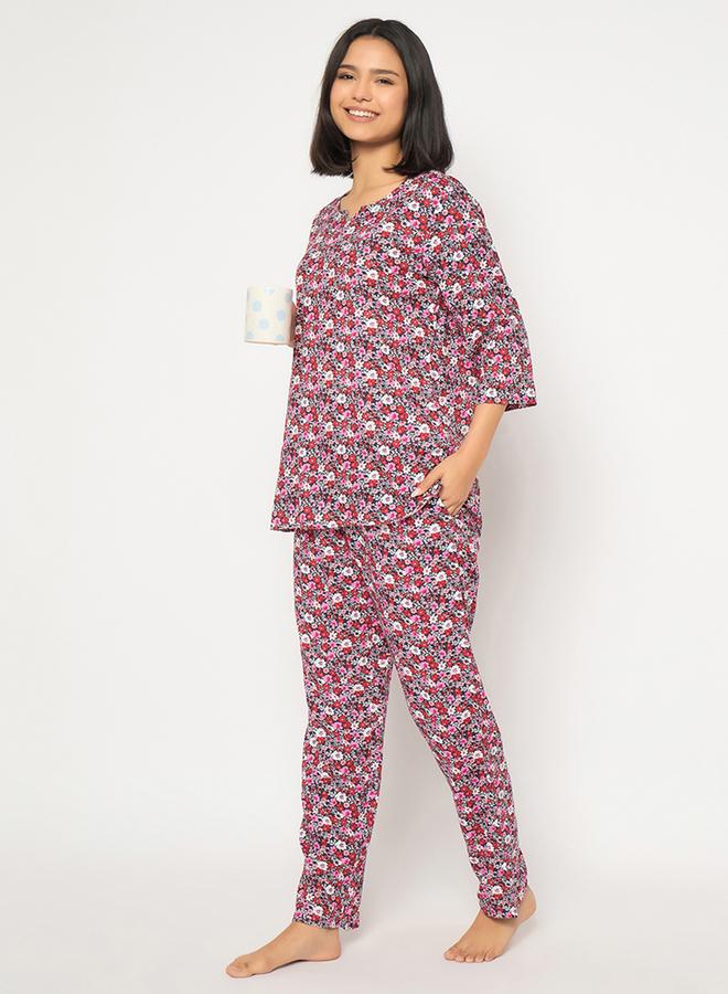 كلوفيا طقم بيجامة سنيكرز بطبعة زهور وياقة مشقوقة من كلوفيا - Image 5