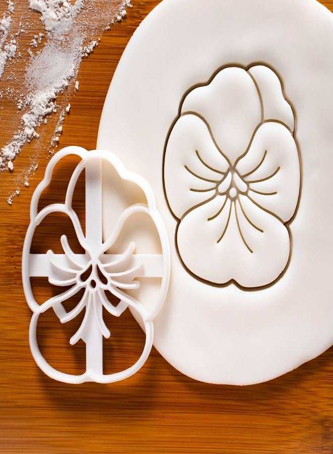 EROTNGO Pansy Flower Cookie Cutter | DIY Cake Biscuit Cookie Cutter | Kitchen Cooking Decoration Tool (Pack of 1) - Image 1