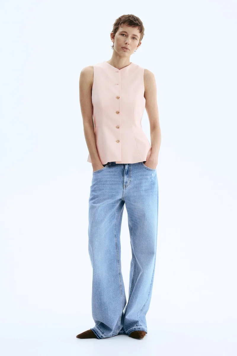 اتش اند ام فيست بدلة واسع قليلًا من الأسفل