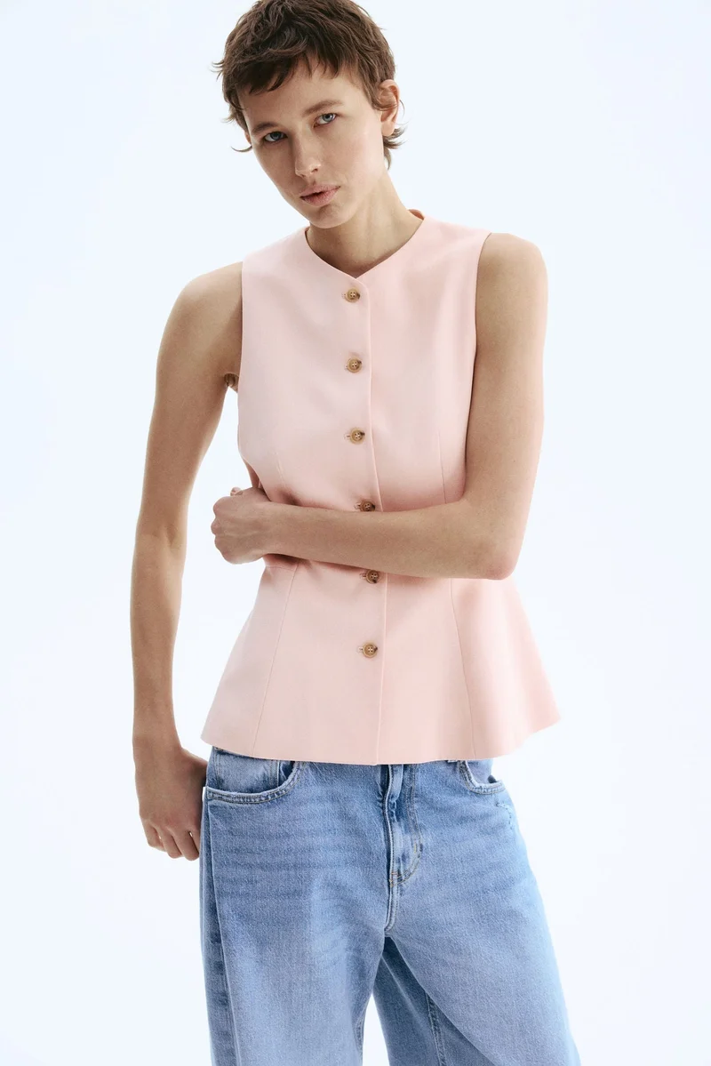 اتش اند ام فيست بدلة واسع قليلًا من الأسفل