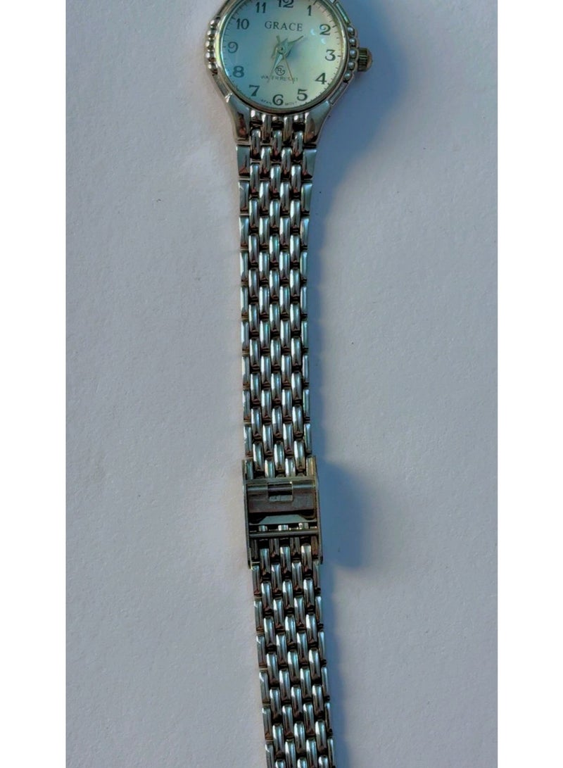 Grace Luxury GRACE Ladies Silver Link Wristwatch - Brand New Classic Analog Dial, Water Resistant, Precision Japan Movt Fashion Watch - Image 4
