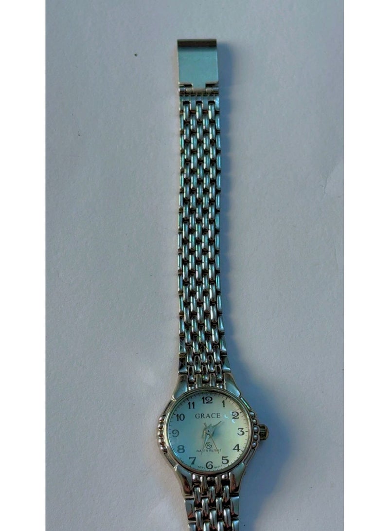 Grace Luxury GRACE Ladies Silver Link Wristwatch - Brand New Classic Analog Dial, Water Resistant, Precision Japan Movt Fashion Watch - Image 3