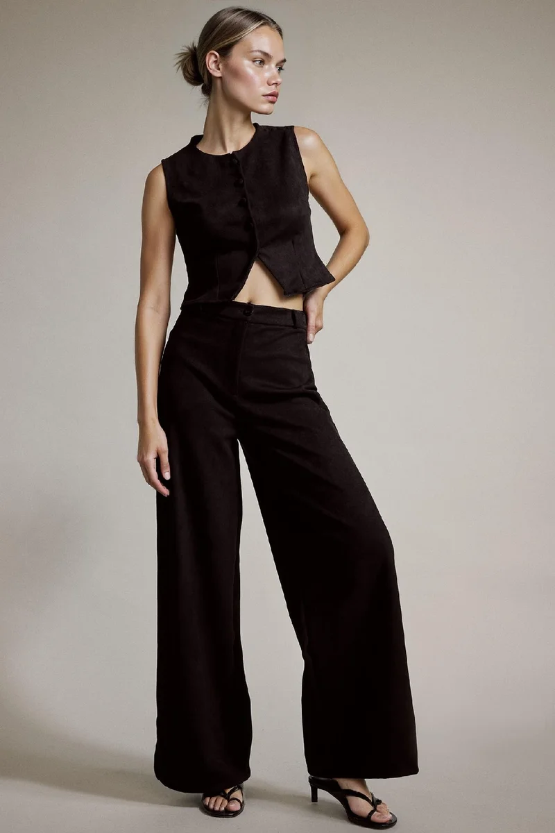 ديفاكتو Wide Leg Suede Trousers