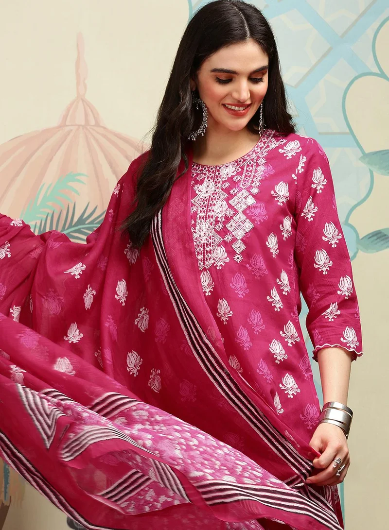 ISHIN Women's Pink 100% Cotton Printed Straight Fit Kurta Set