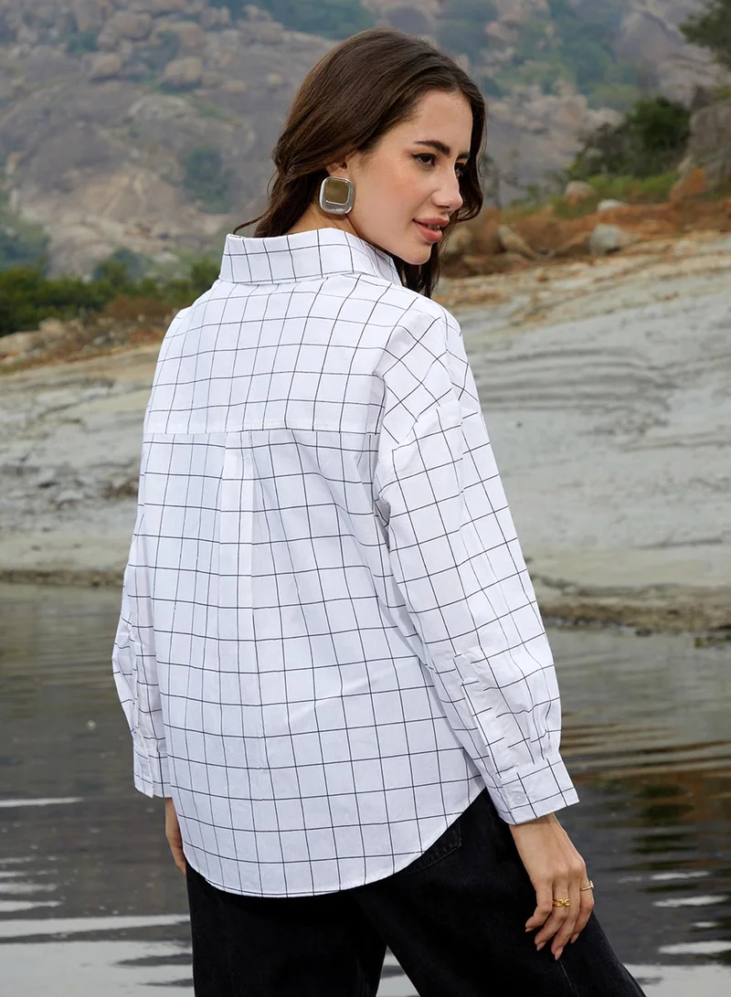 كامبوس سوترا Women's Daisy White Graph Check Oversized Shirt