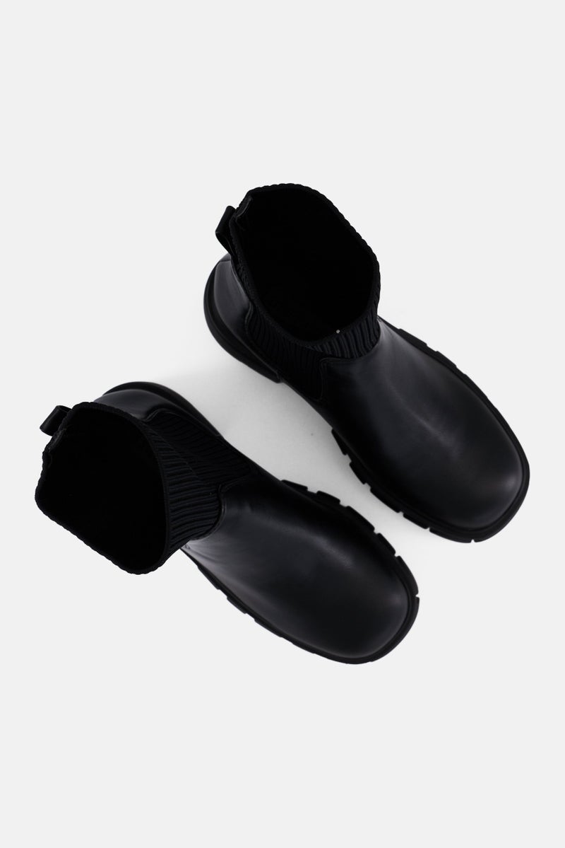 STEVE MADDEN حذاء كاحل نسائي سهل الارتداء، أسود - Image 4