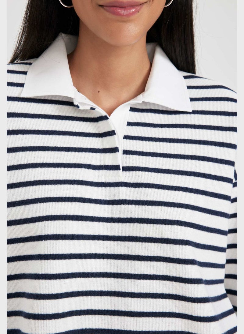 DeFacto V-Neck Sweatshirt - Image 3