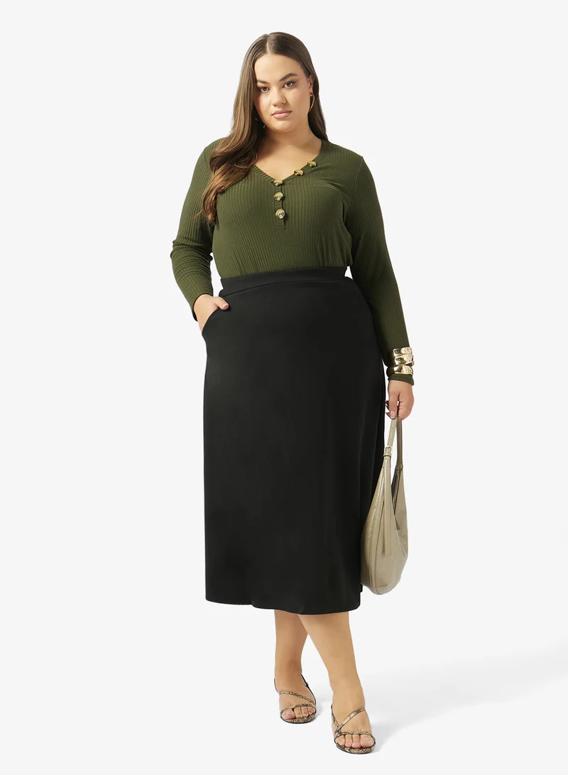 ايلا بلس تنورة مقاس كبير بتصميم