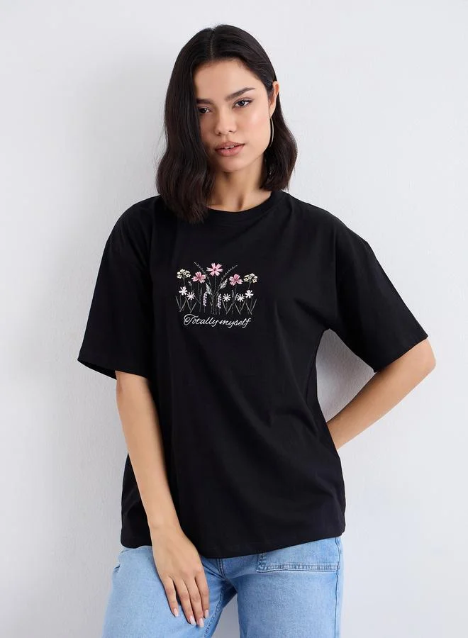 Styli Styli Women Black Embroidered Detail Oversized T-Shirt