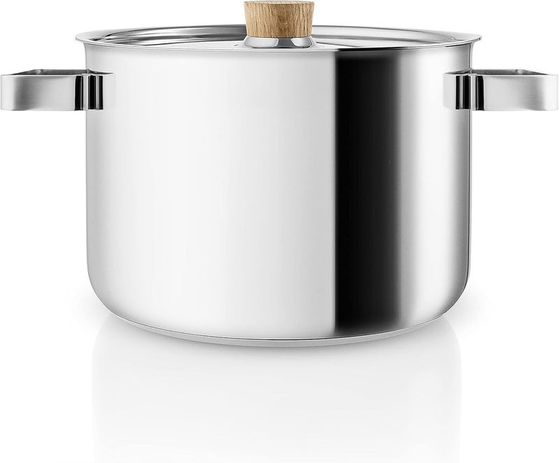 إيفا سولو قدر صلصة من الفولاذ المقاوم للصدأ من Eva Solo Nordic Kitchen بسعة 1.5 لتر، تشطيب مصقول أنيق، مقبض من خشب البلوط وغطاء، متين وأنيق، متوافق مع جميع أنواع المواقد (قدر - 1.5 لتر) - Image 4