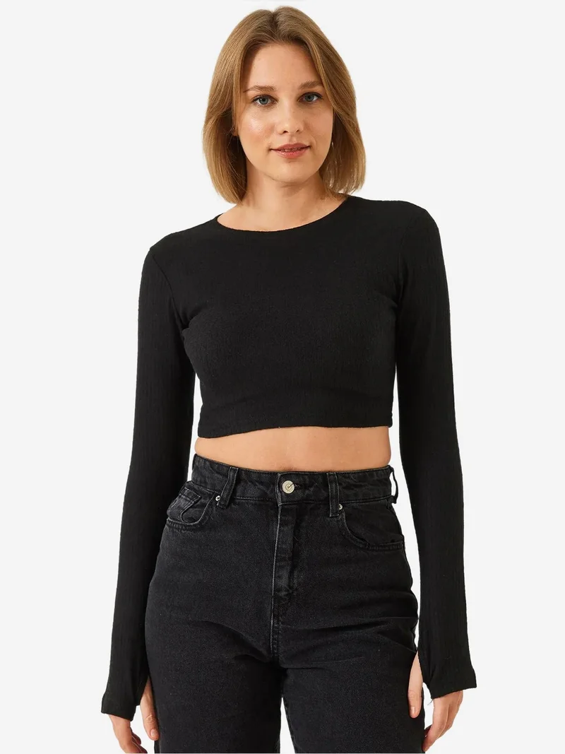 بيانكو لوتشي بلوزة قصيرة مضلعة بنقوش لوكي بياقة دائرية