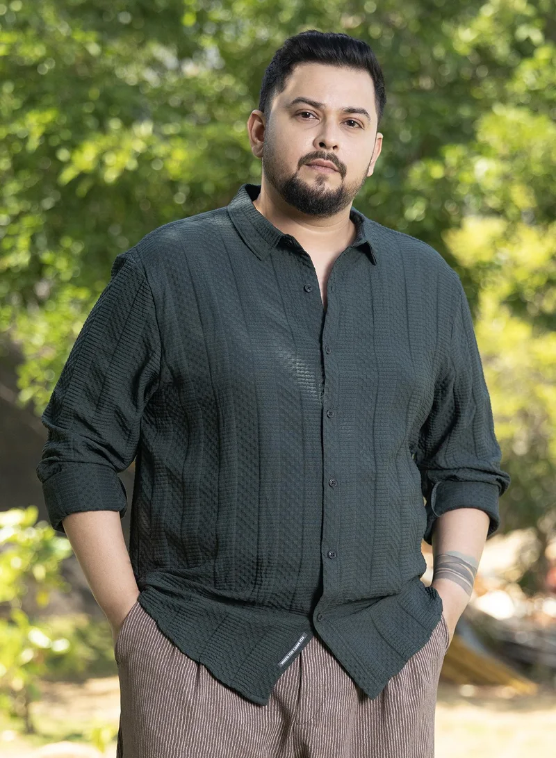Instafab Plus Instafab Plus Men's Emerald Green Parallel-Check Tactile Shirt For Casual Wear | Spread Collar | Long Cuffed Sleeves | Button Closure | Plus Size Shirt Crafted With Comfort Fit For Everyday Wear