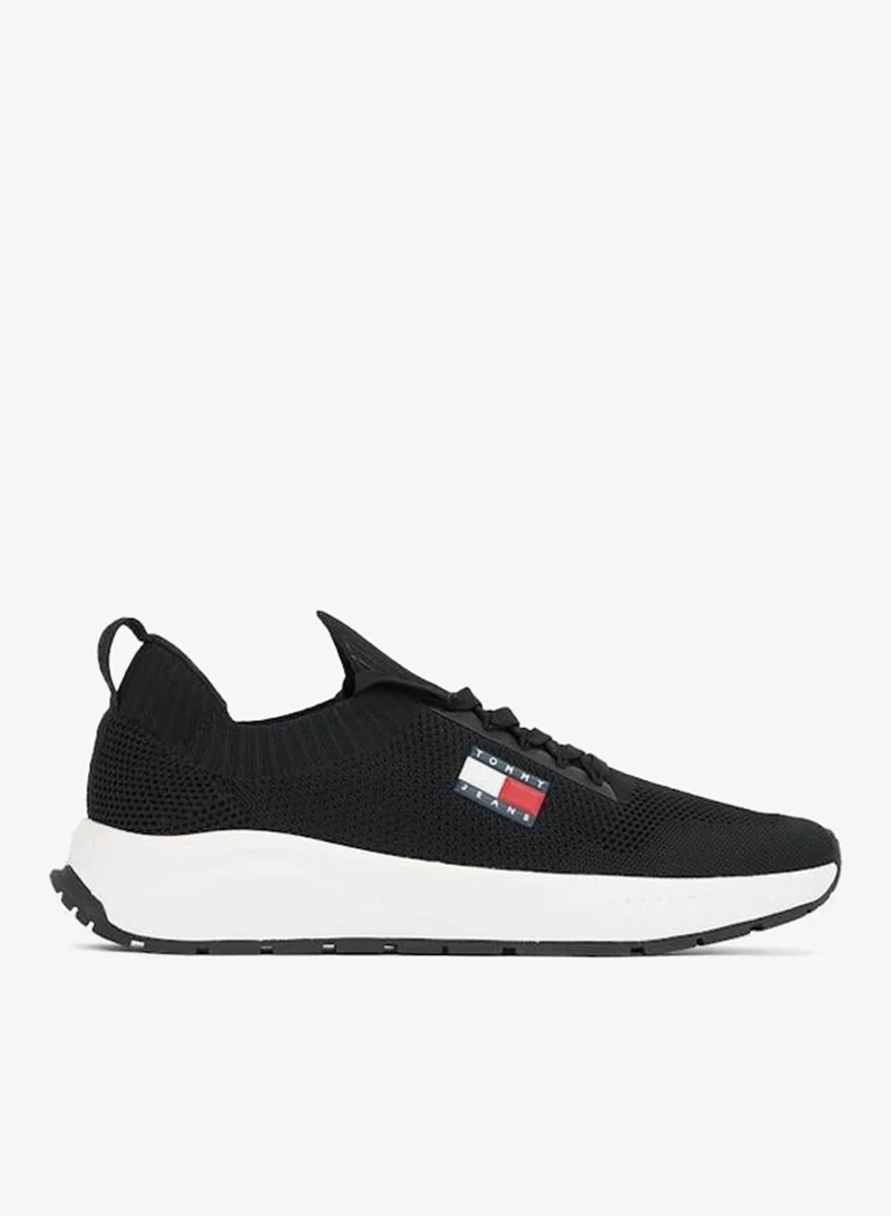 RUNNER KNTITTED TRAINERS