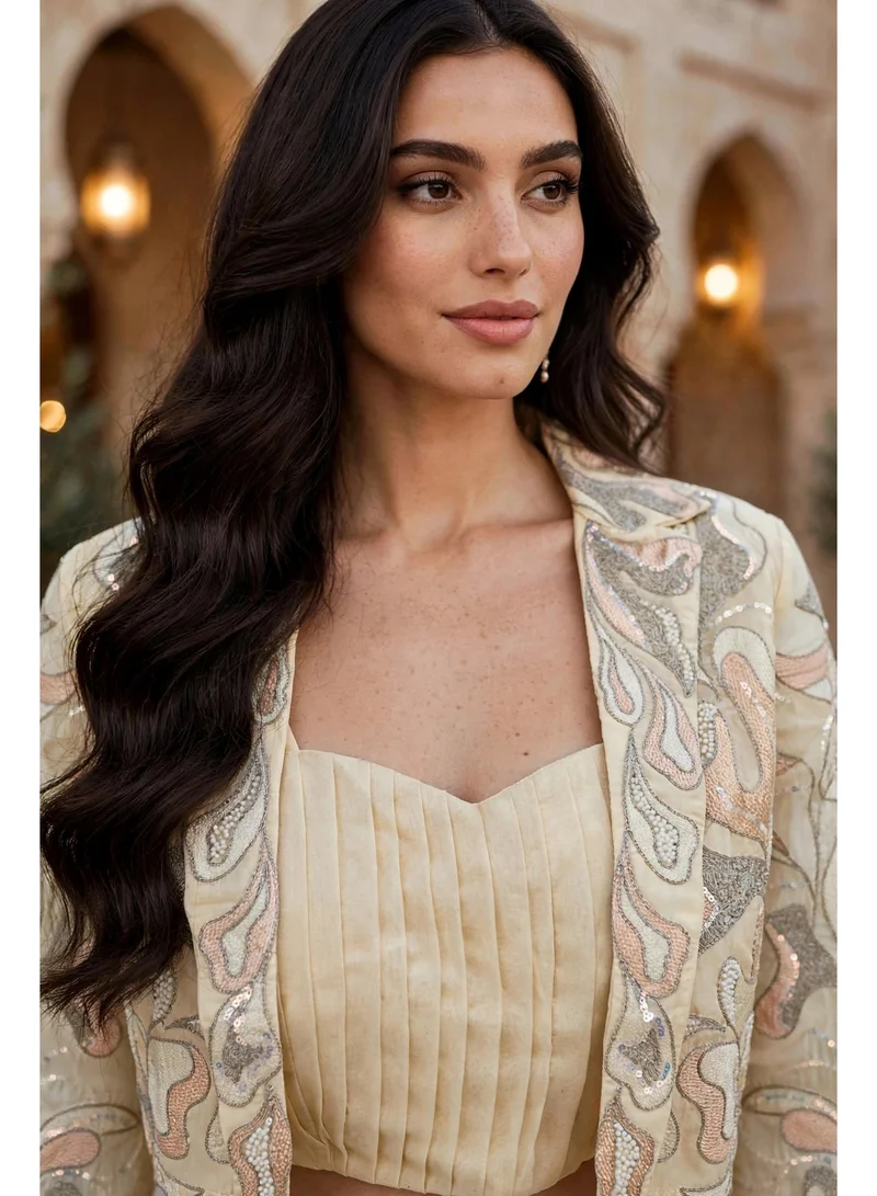 اكسا طقم الأناقة المطرزة المكون من ثلاث قطع IK1136Beige
