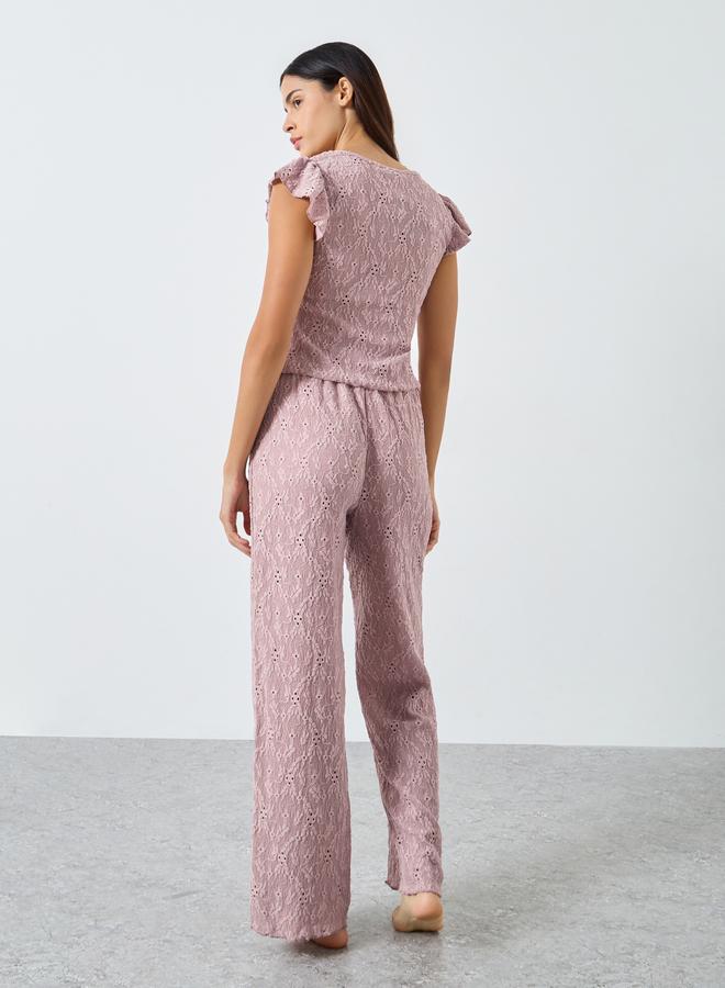 ستايلي طقم من بنطال بيجاما وبلوزة بتفاصيل مُجمعة - Image 5