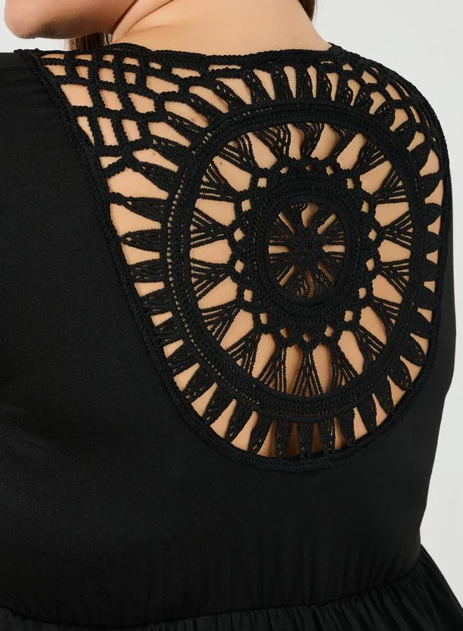 Styli Plus Size Crochet Back Detail A-Line Maxi Dress