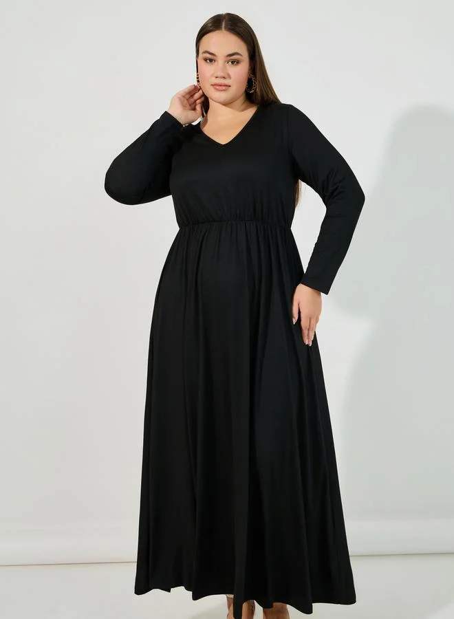 Styli Plus Size Crochet Back Detail A-Line Maxi Dress