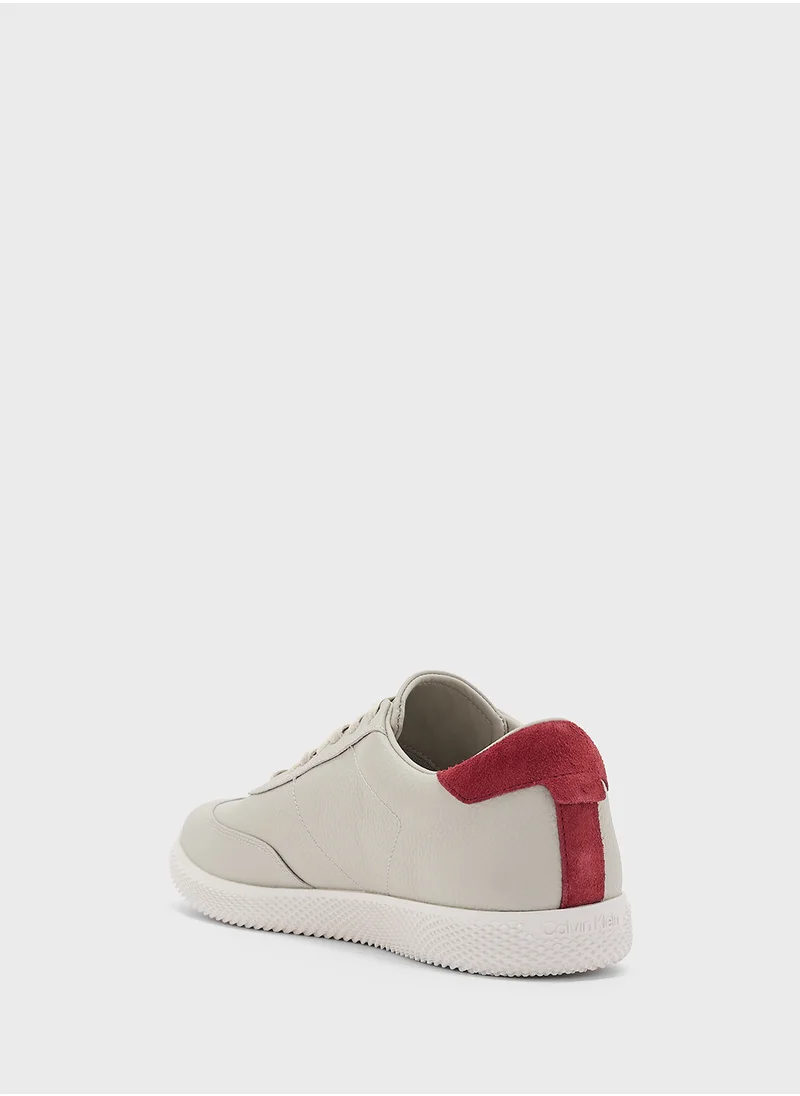 CALVIN KLEIN Low Top Lace Up Sneaker