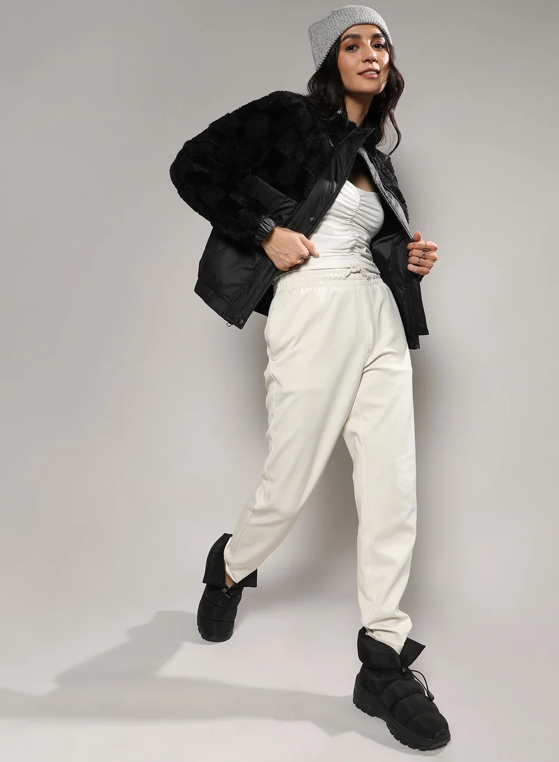 كامبوس سوترا Women's Carbon Black Fleece Self-Design Buffalo Check Jacket